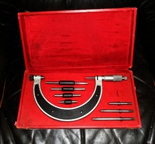 Micromètre Facom 807 C de 50 à 150 mm avec ses jauges étalons 50 75 100 125 mm