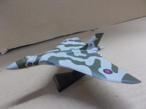 Avion combat métal 100 - de,