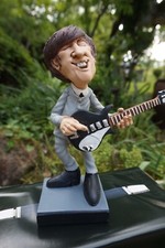 841.603 FIGURINE JOHN LENNON