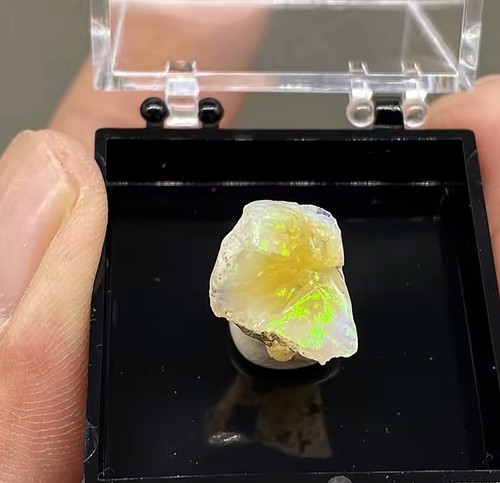 Opale feu brute 6 carats - opale, de