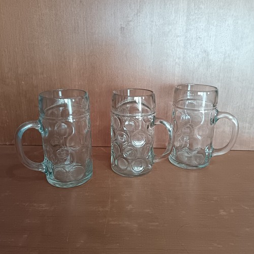 Grandes chopes bière - À,