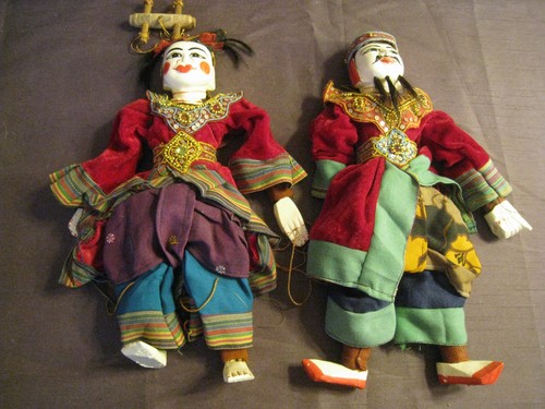 Couple marionnette fils - marionnette,