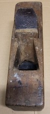 Ancien rabot en bois et lame
