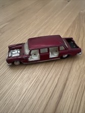 MERCEDES 600 LIMOUSINE Rouge