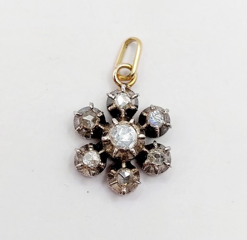 Pendentif marguerite victorien