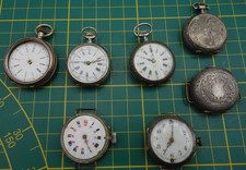lot de  petites montres à