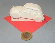 Leray (FR) 1/43 : Citroën 2cv6  (Surmoulage brut Solido)