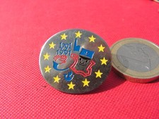 POLICE         PINS  POLICE