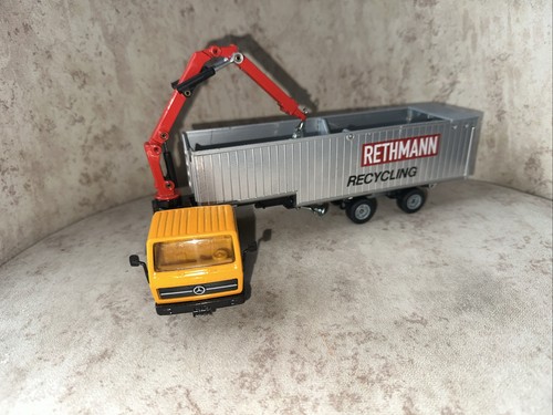 Camion mercedes avec grue - mercedes,