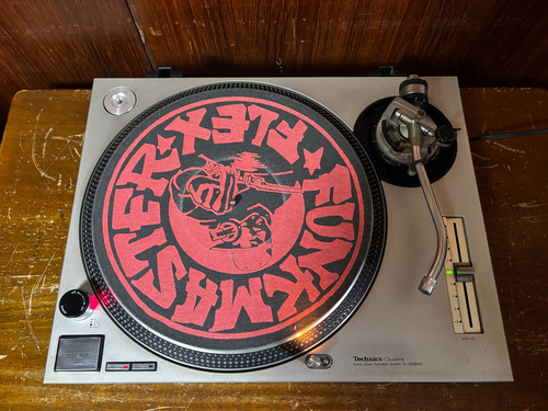 Platine vinyle analogique