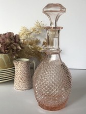 Ancienne carafe en verre