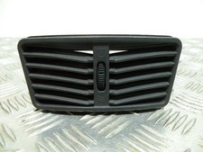 Grille d'aération de tablier