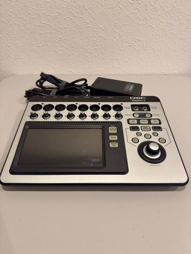 Qsc touchmix digital mixer - touchmix-8,