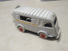 cij renault 2,5 T. ambulance. be boite.