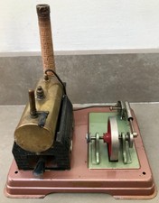 MACHINE A VAPEUR EN TOLE