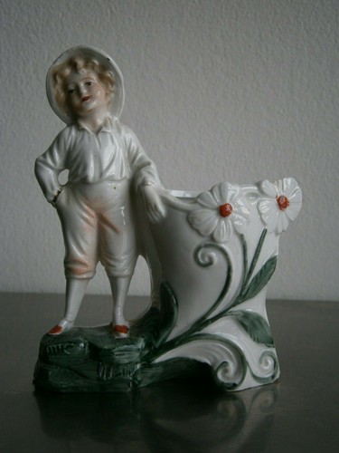 Figurine vase porcelaine - figurine,