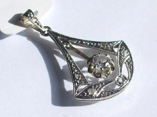 Tres beau pendentif ancien - beau,