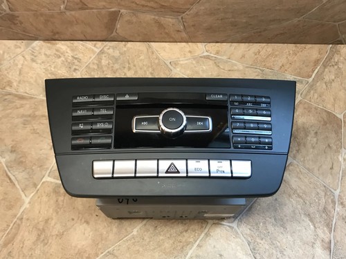 Mercedes benz w204 lecteur - mercedes-benz,