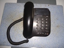 TELEPHONE ANCIEN A TOUCHES