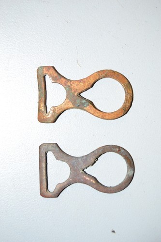 Boucles jugulaire de - jugulaire,