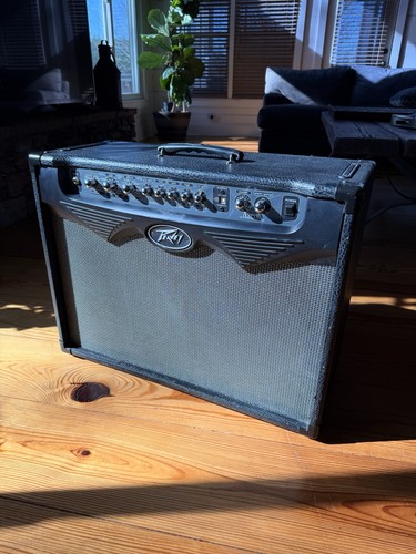 Peavy electric guitar - electric,