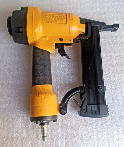 Agrafeuse bostitch sb156sl - agrafeuse,