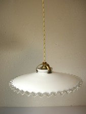 SUSPENSION et ROSACE en OPALINE et PORCELAINE