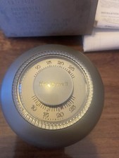 Honeywell T87F Thermostat