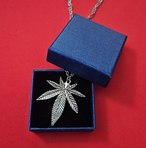 Collier pendentif feuille - collier, –