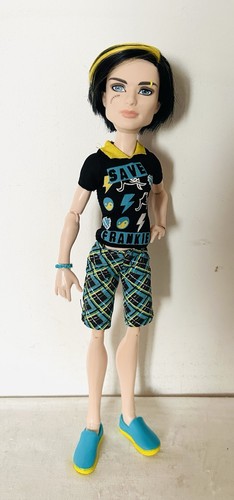 Poupée monster high jackson - poupée,