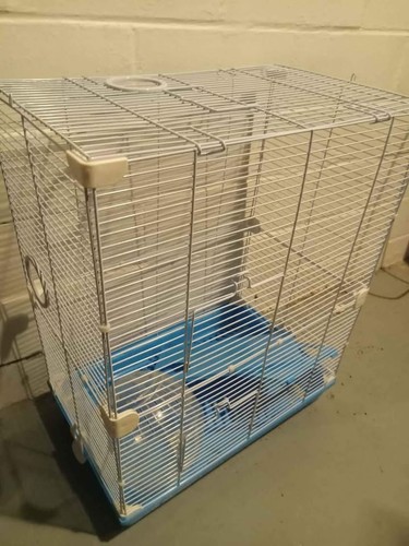Hamster cage with tube tunnels