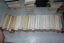 lot de 38 livres de poches ancien éditions Garnier Flammarion ( X26)