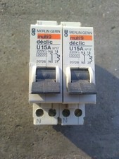 2 x  disjoncteur declic