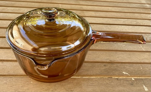 Casserole avec couvercle - casserole,