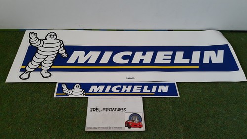 Lot deux autocollant - lot,
