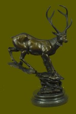 Sculpture En Bronze Art Déco D'Un Cerf Mâle Milo Signé Sur Un Grand Rocher