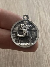 Ancien Pendentif En Métal Argenté Régionale Saint Christophe Paris Sacré Coeur