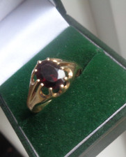 Bague Signe En Or Grenat 9