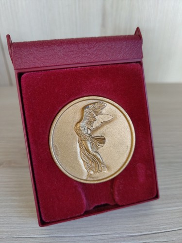 Médaille représentant - , la