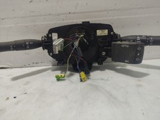 618300019 COMMANDE AU VOLANT /