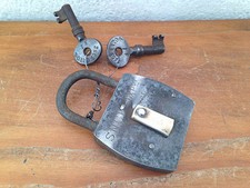 Ancien Cadenas SNCF   avec SES 2 CLEFS GRAVEES SNCF    ART POPULAIRE VINTAGE 