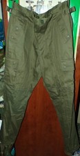 PANTALON DE TYPE PARACHUTISTES DE L'ARMEE FRANCAISE , TAILLE L SOIT 44 OU 88 CM