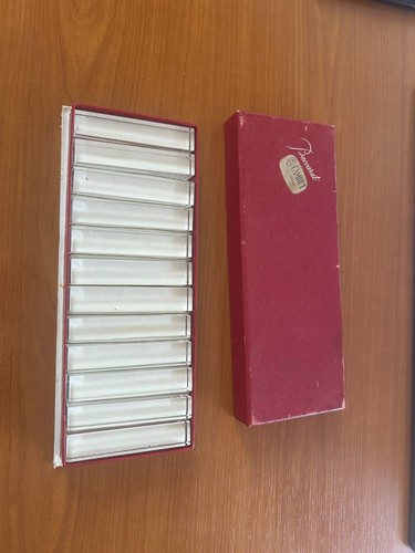 Boite portes couteaux - portes,