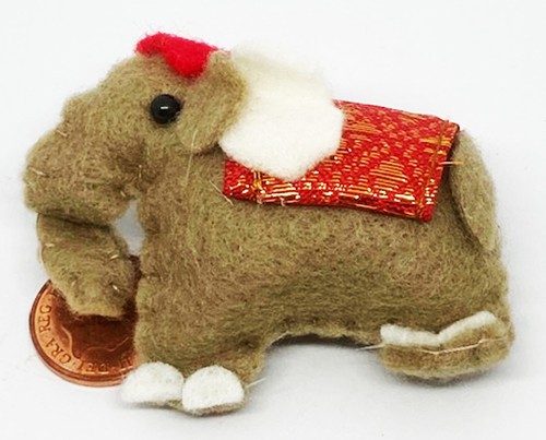 Coussin éléphant marron avec - coussin,