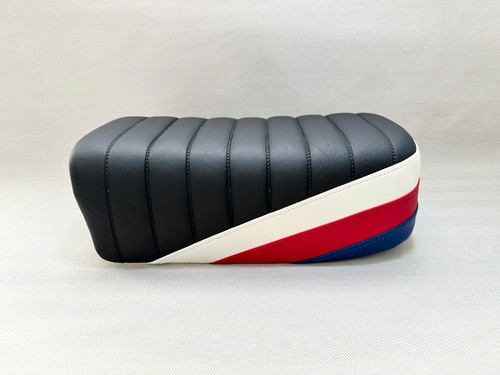 Moto complète couleurs de - de,
