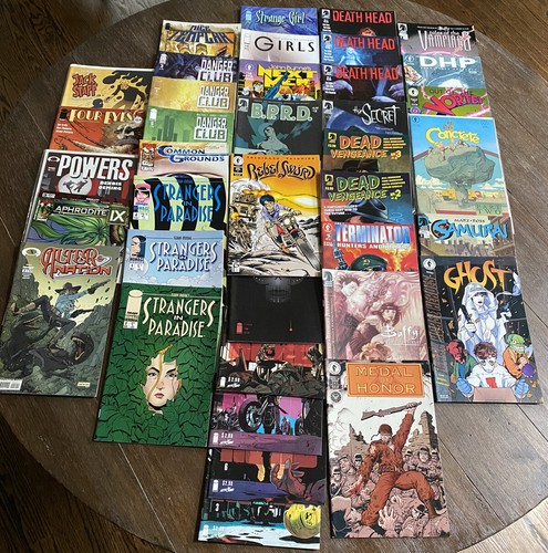 Lot assorted dark horse - lot,