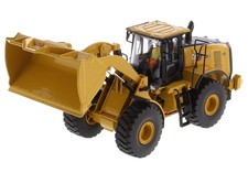 DIECAST MASTERS - CATERPILLAR