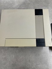 Console Nintendo NES. + 2