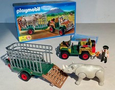 4832 Véhicule de safari avec