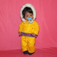 Poupée Famosa Nénuco en tenue d'Inuit esquimaux 40 cm